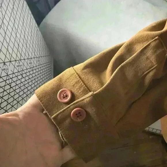 Bechamel Women’s Large Brown Suede Like Western Long Sleeve Button Up Top - Picture 4 of 10